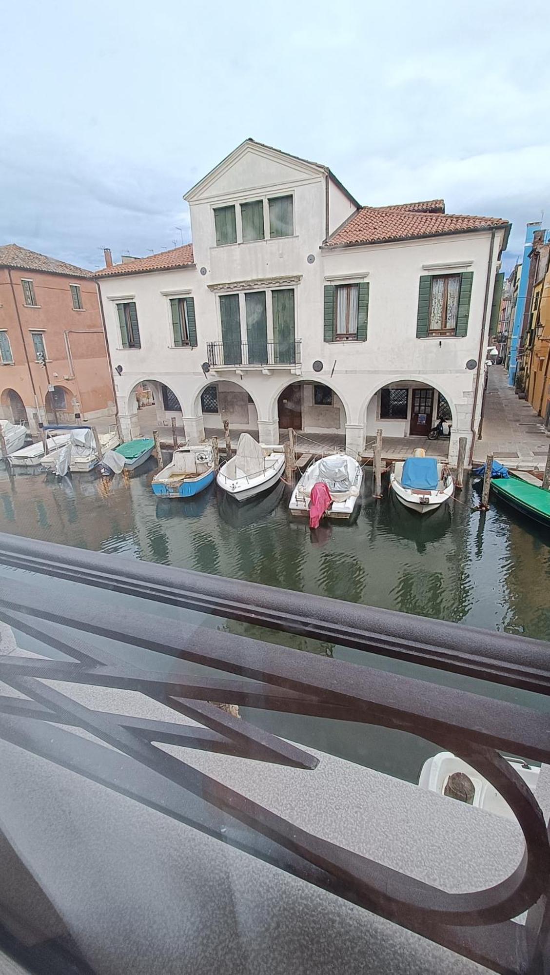 Casa Cuccagna Chioggia - Vista Canal Vena Esterno foto